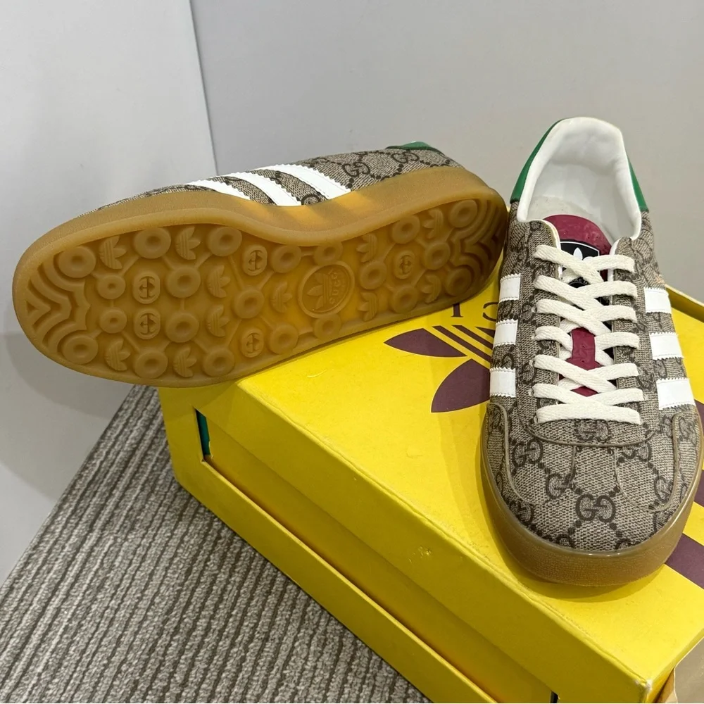 Gucci x Adidas Women’s Sneakers. - Picture 2 of 6